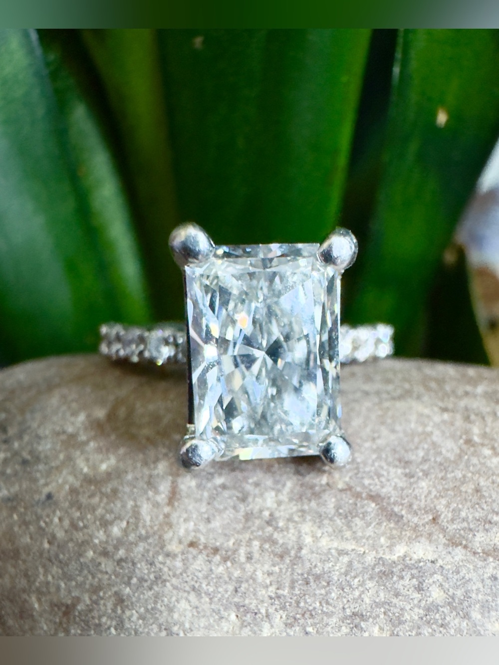 18k 3 CT lab Diamond Ring